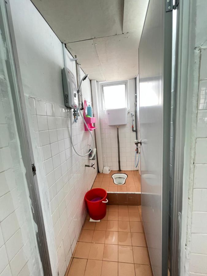 Jiaxin Dormitory - Puteri Wangsa 家馨旅舍 Ulu Tiram Exteriér fotografie