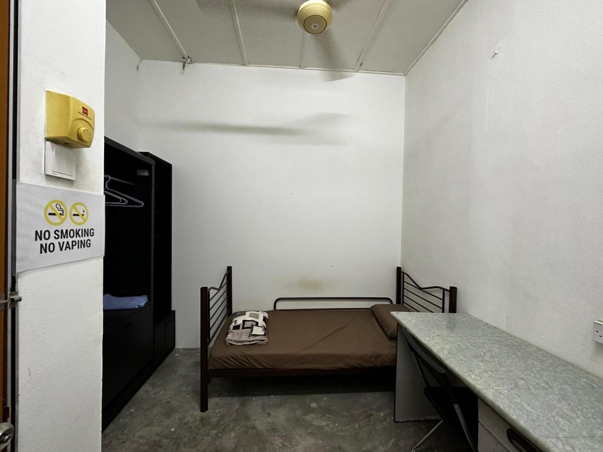 Jiaxin Dormitory - Puteri Wangsa 家馨旅舍 Ulu Tiram Exteriér fotografie